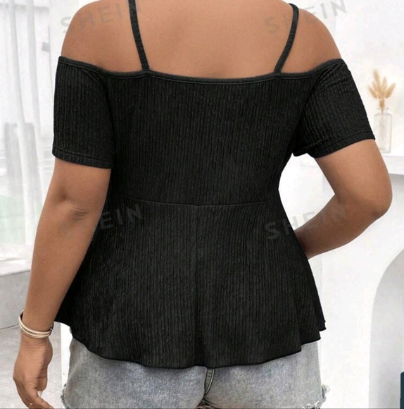 Off the shoulder top - Picture 2 of 5